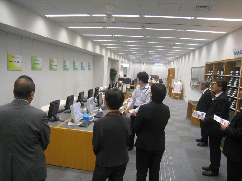 教育委員管外視察の様子の写真