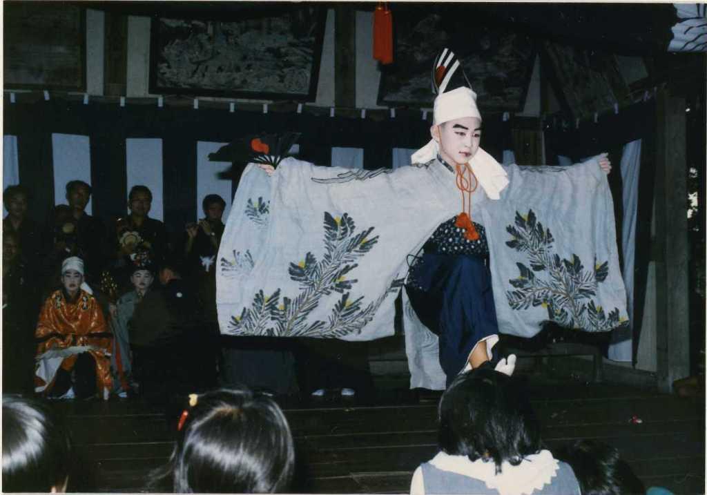 周枳の三番叟・笹ばやし・神楽の様子の写真