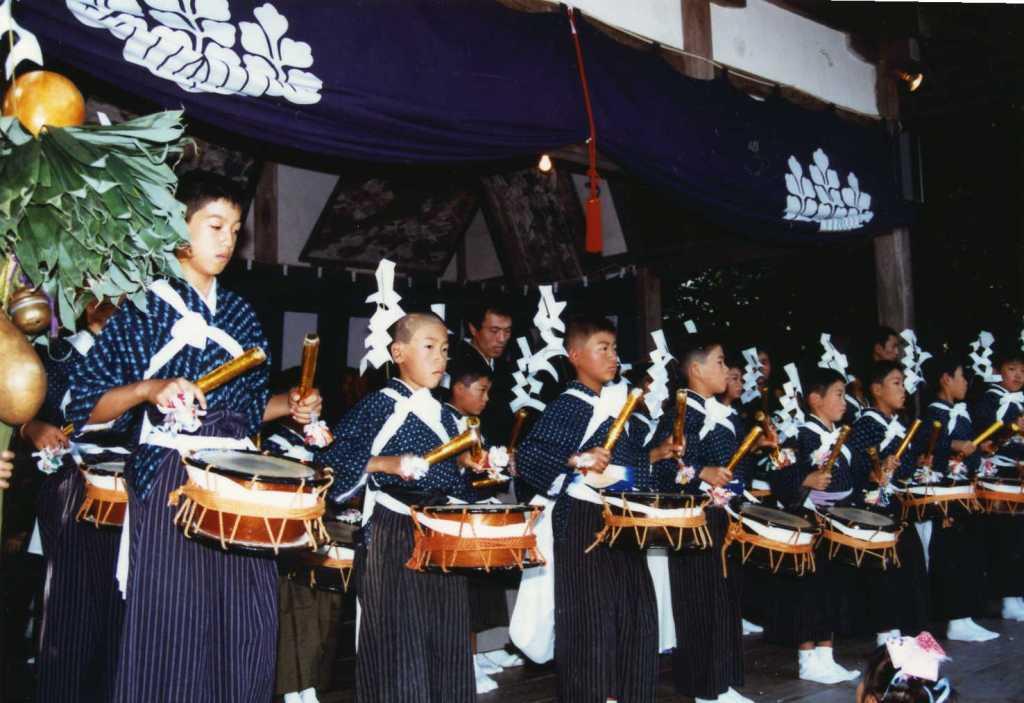 周枳の三番叟・笹ばやし・神楽の様子の写真