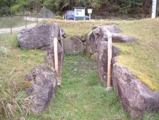 湯舟坂2号墳出土品の写真