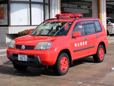 広報車