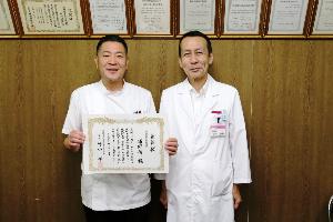 赤木病院長と浦野医師