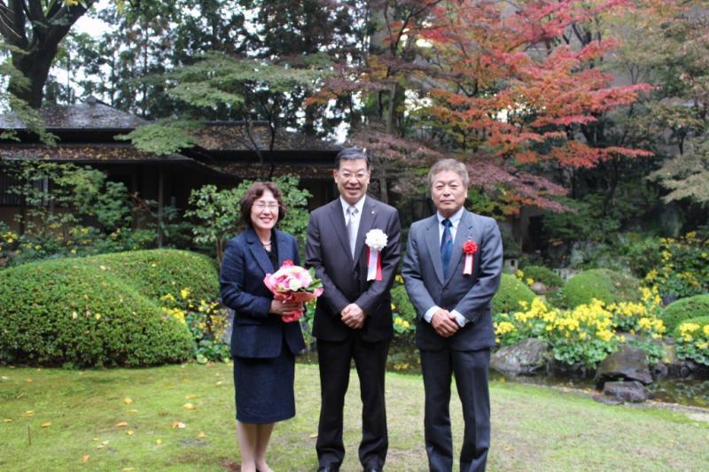 山田啓二知事との記念写真