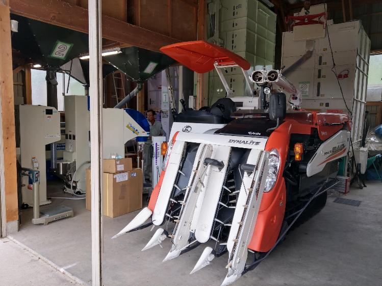 combine20190828.jpg combine20190828.jpg