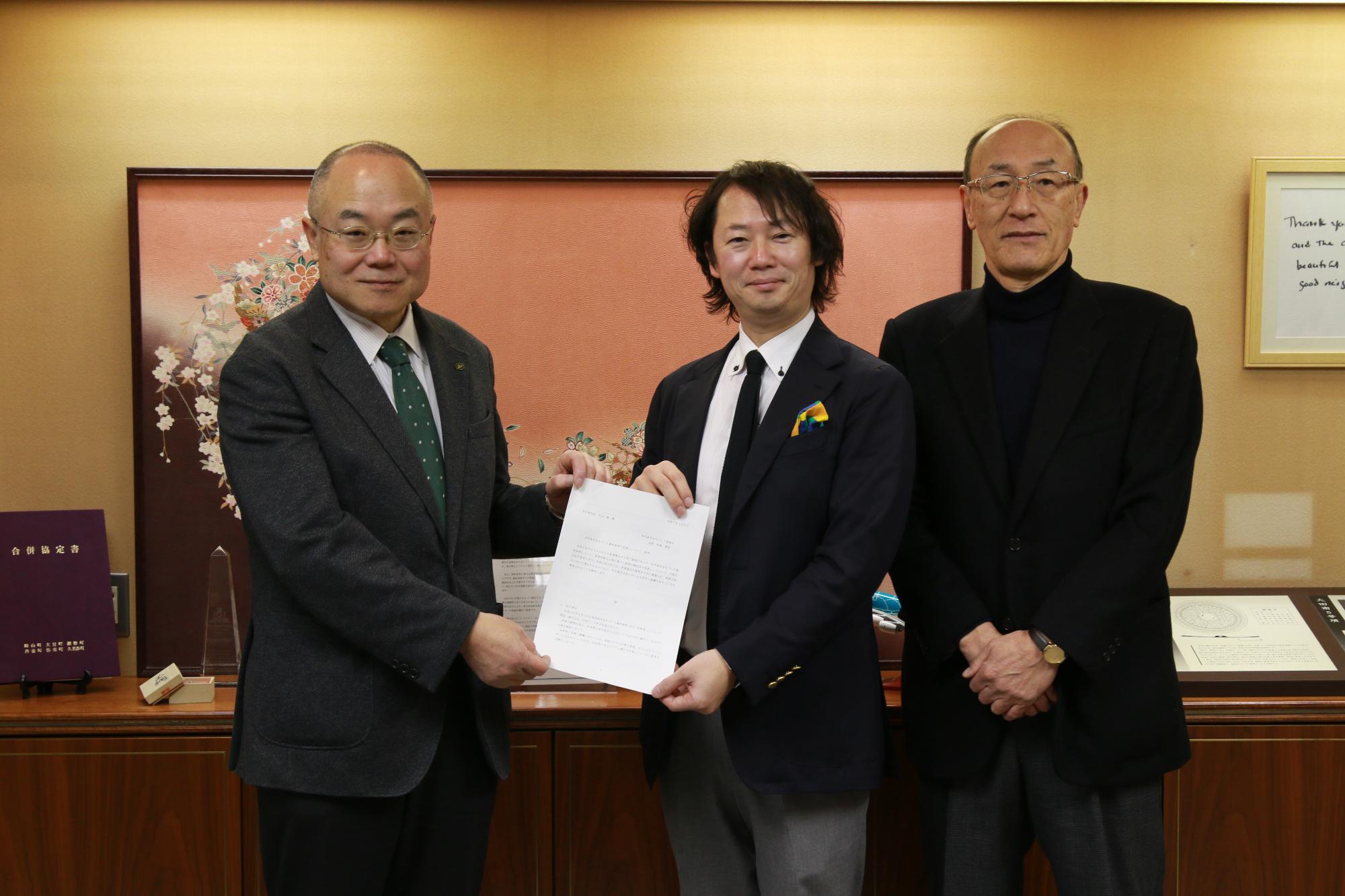 令和6年度まちづくり委員会答申の様子