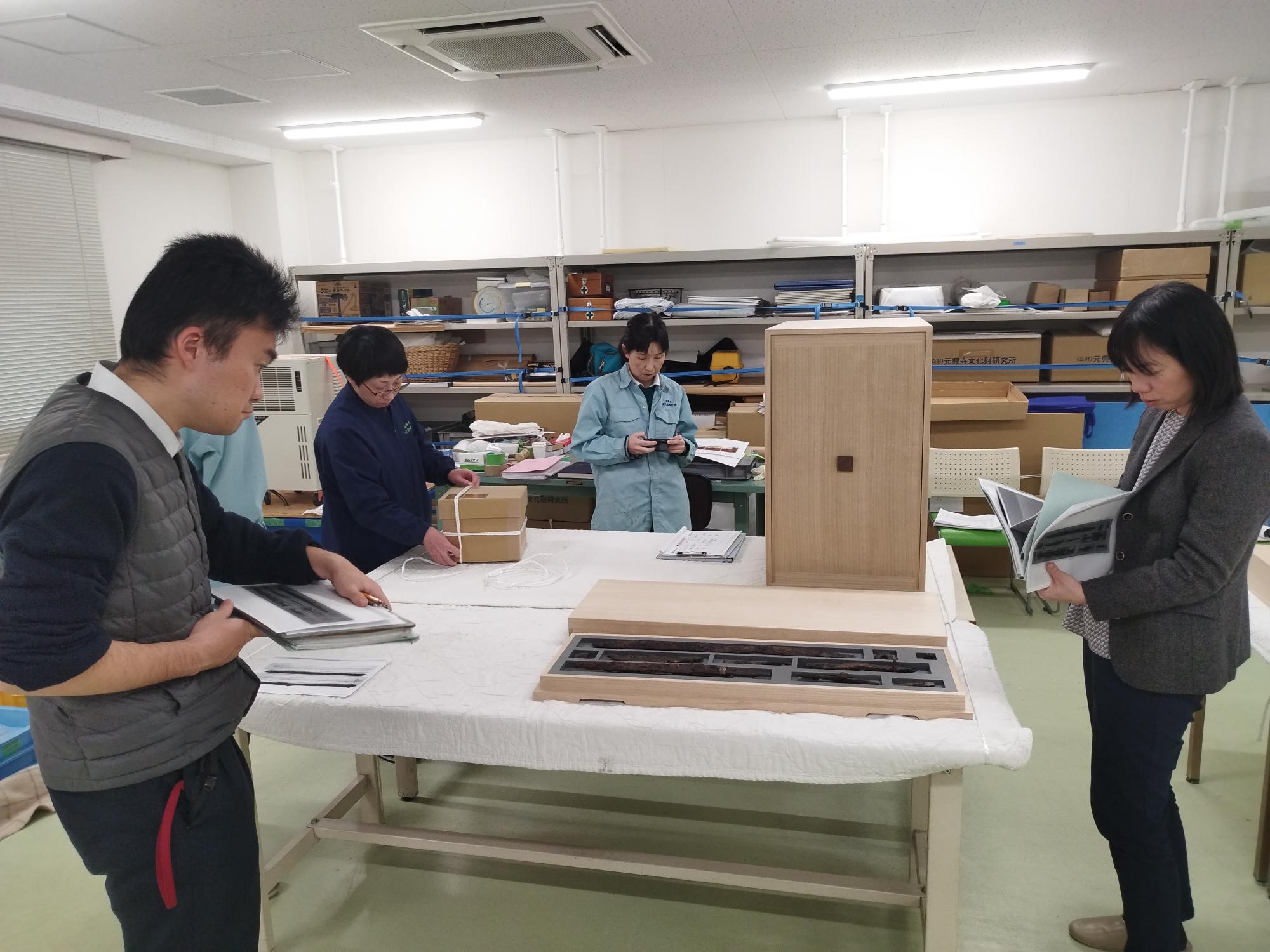 修理検討会の様子