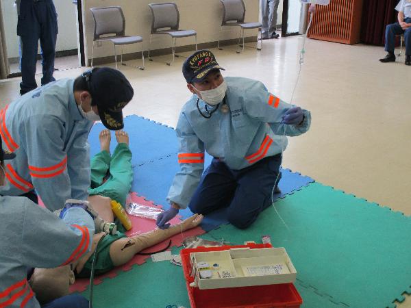 救急救命士研修職員による訓練2